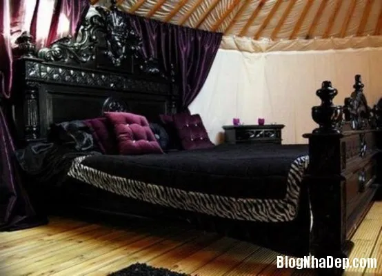e9c920ba18c29d8faf407679e76d8097 Trang trí phòng ngủ theo phong cách Gothic cổ điển