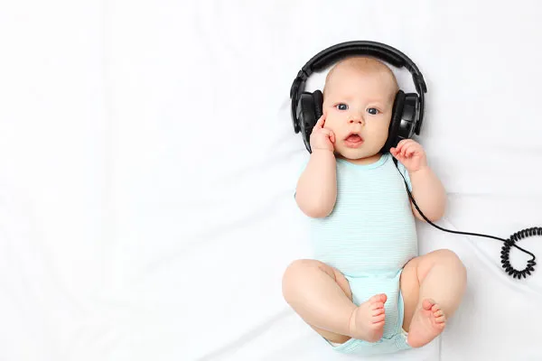 Âm nhạc mang lại nhiều lợi ích tuyệt với đối với sự phát triển của bé