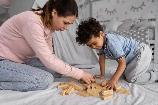 Đồ chơi bằng gỗ luôn được các mẹ ưu tiên lựa chọn cho bé